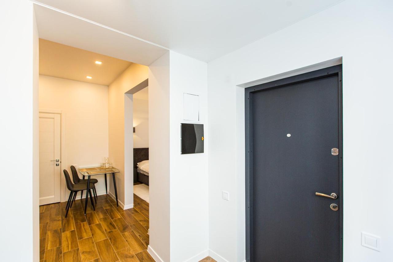 3 Vodna Apartment Lviv Dış mekan fotoğraf