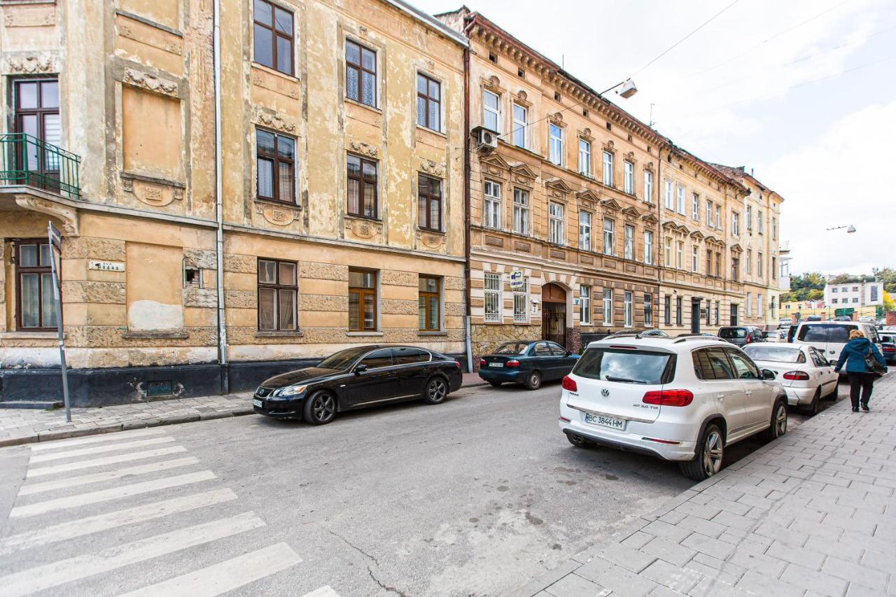 3 Vodna Apartment Lviv Dış mekan fotoğraf