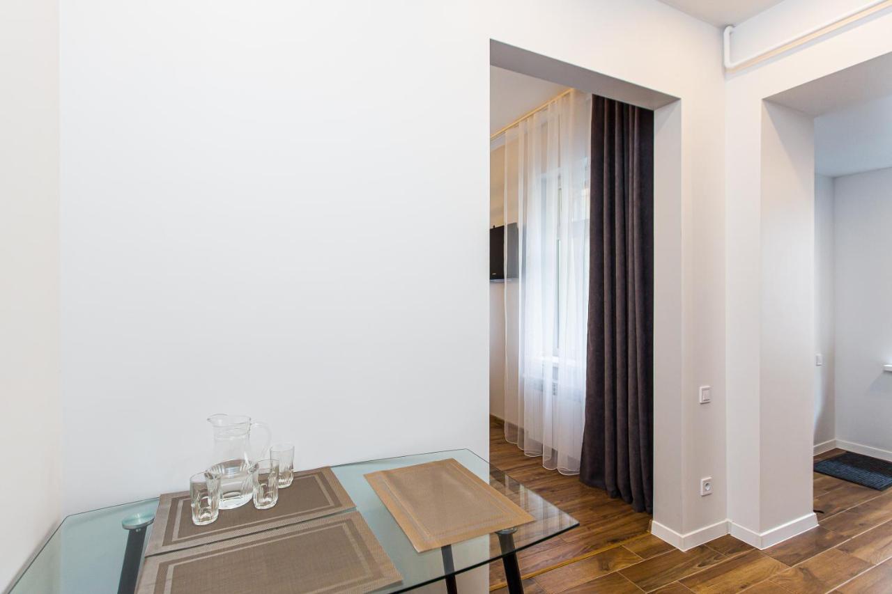 3 Vodna Apartment Lviv Dış mekan fotoğraf