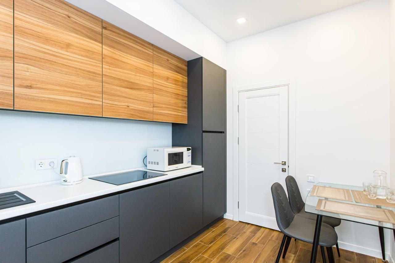3 Vodna Apartment Lviv Dış mekan fotoğraf