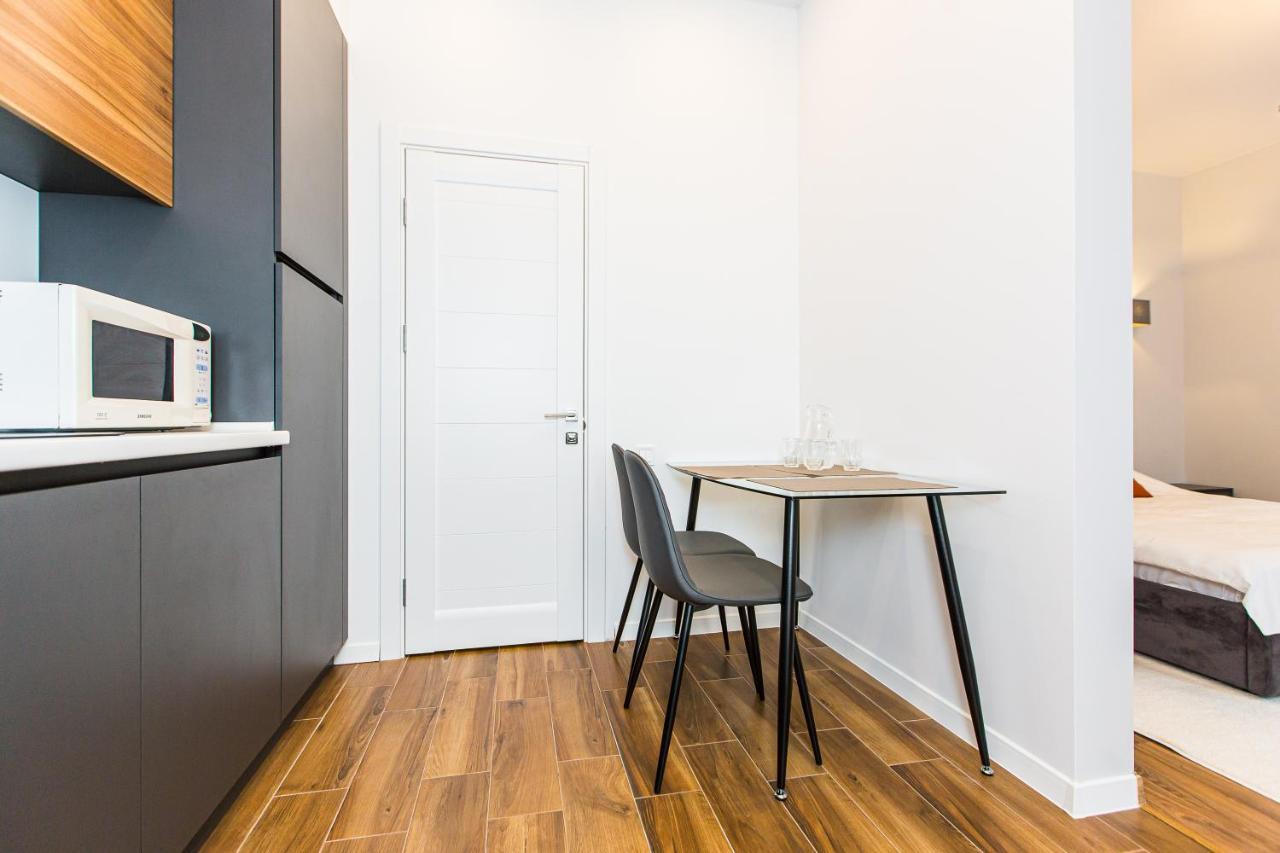 3 Vodna Apartment Lviv Dış mekan fotoğraf