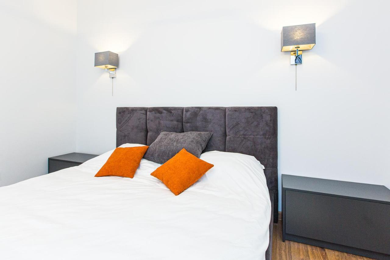3 Vodna Apartment Lviv Dış mekan fotoğraf